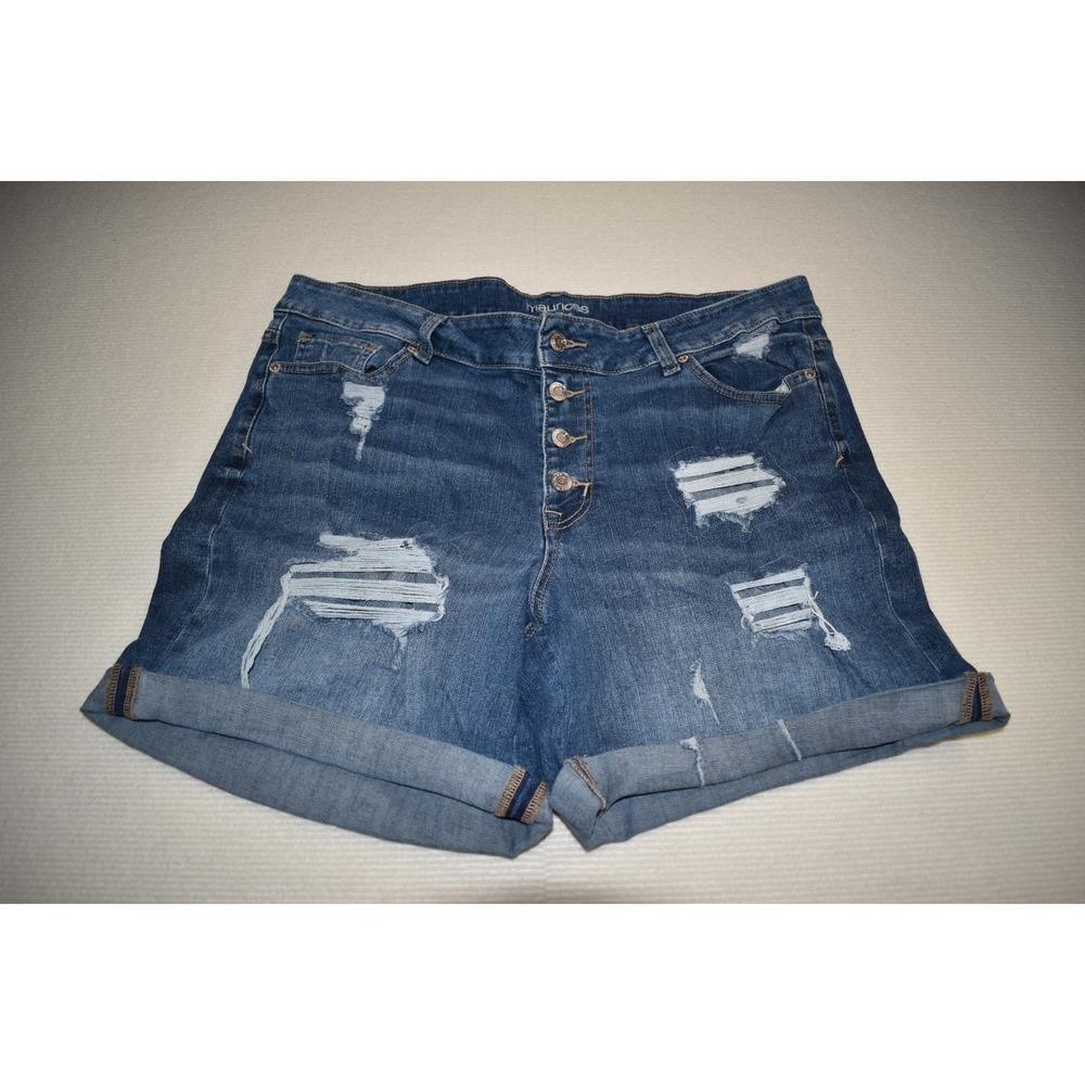 Maurices Mid Rise Distressed Chic Denim Shorts Medium Wash Button Fly Size 20W